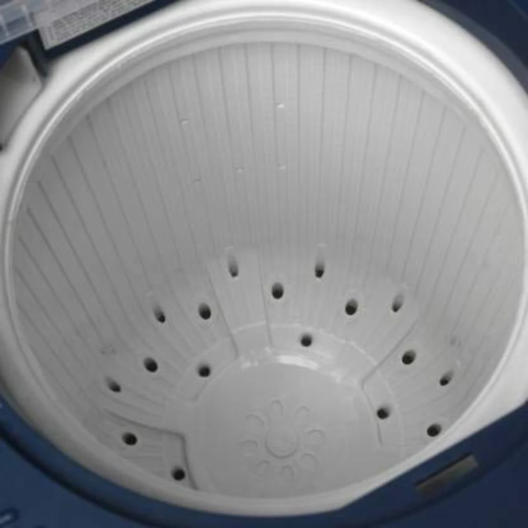 Voltas Beko 8 kg Semi-Automatic Top Loading Washing Machine (WTT80DBRT, Burgundy) 2020 - Image 6